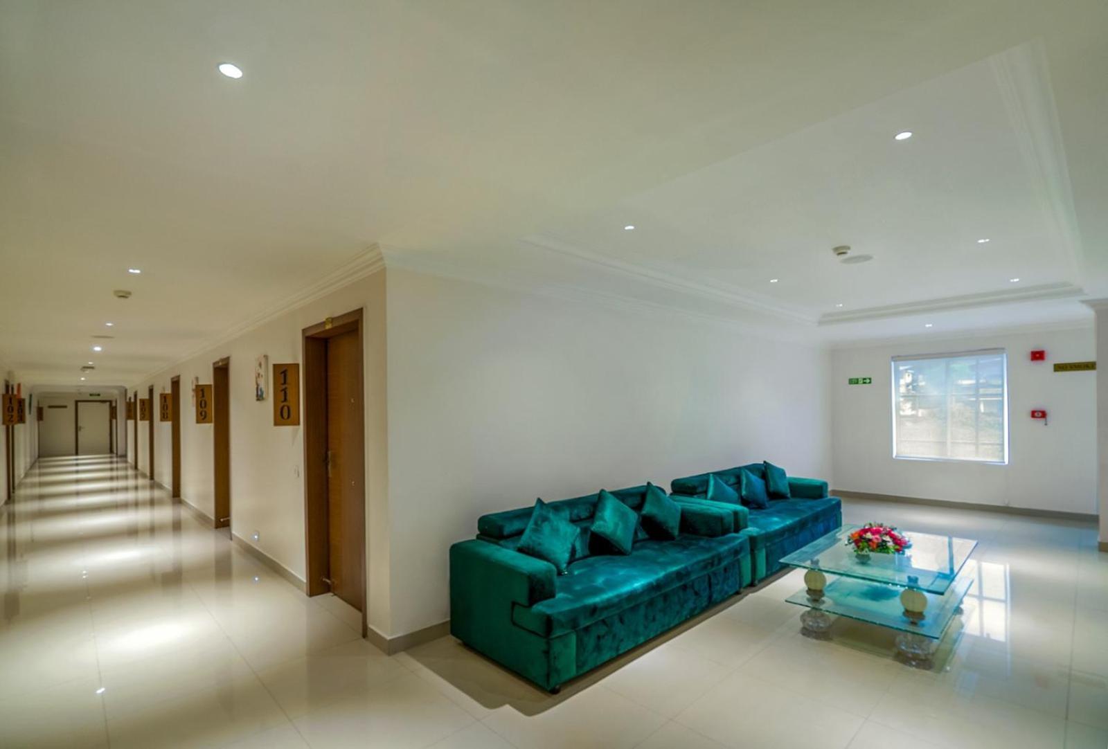 Hotel Malika Residency Ettumanoor Exterior photo