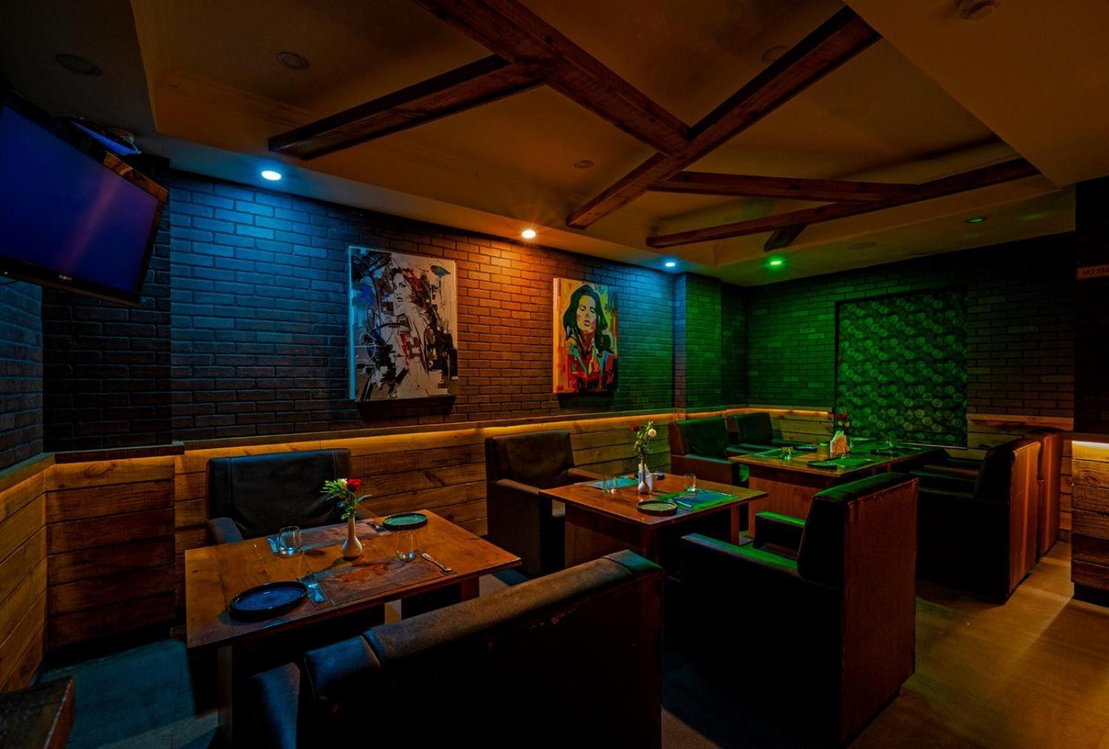 Hotel Malika Residency Ettumanoor Exterior photo