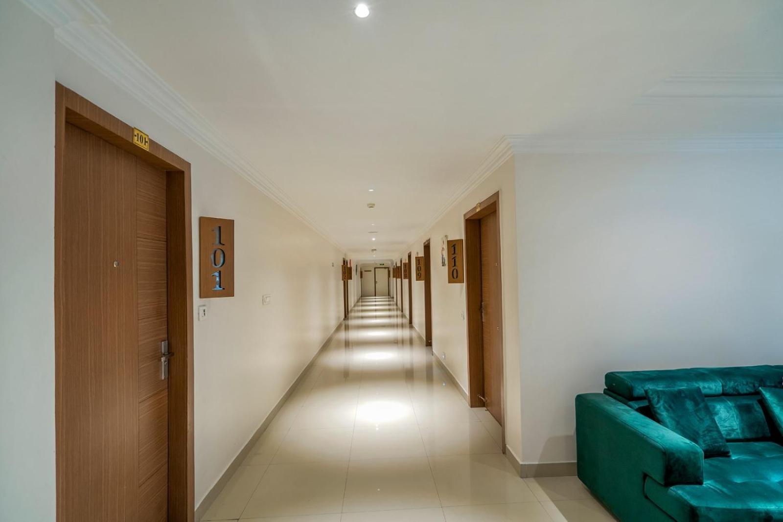 Hotel Malika Residency Ettumanoor Exterior photo